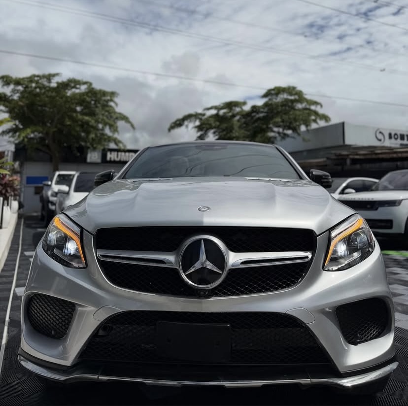 Cropped Faux leather Jacket