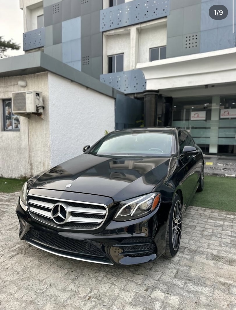 Cropped Faux leather Jacket