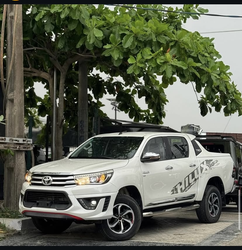 Cropped Faux leather Jacket