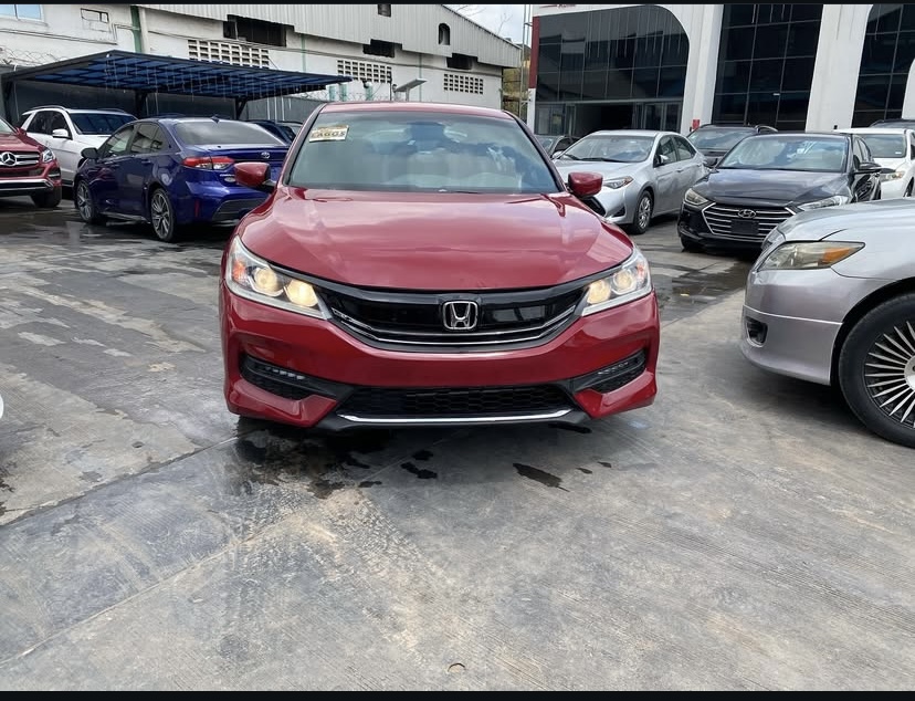 Cropped Faux leather Jacket