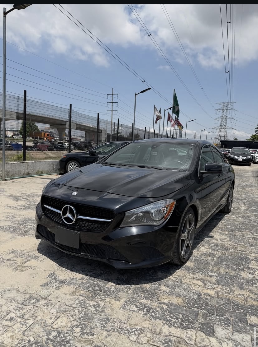 Cropped Faux leather Jacket