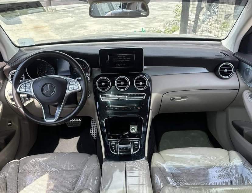 Cropped Faux leather Jacket