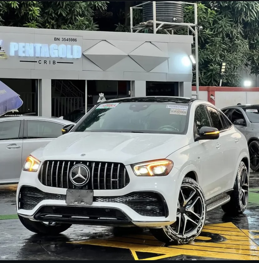 Cropped Faux leather Jacket