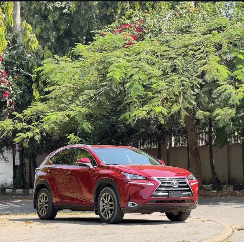 Cropped Faux leather Jacket