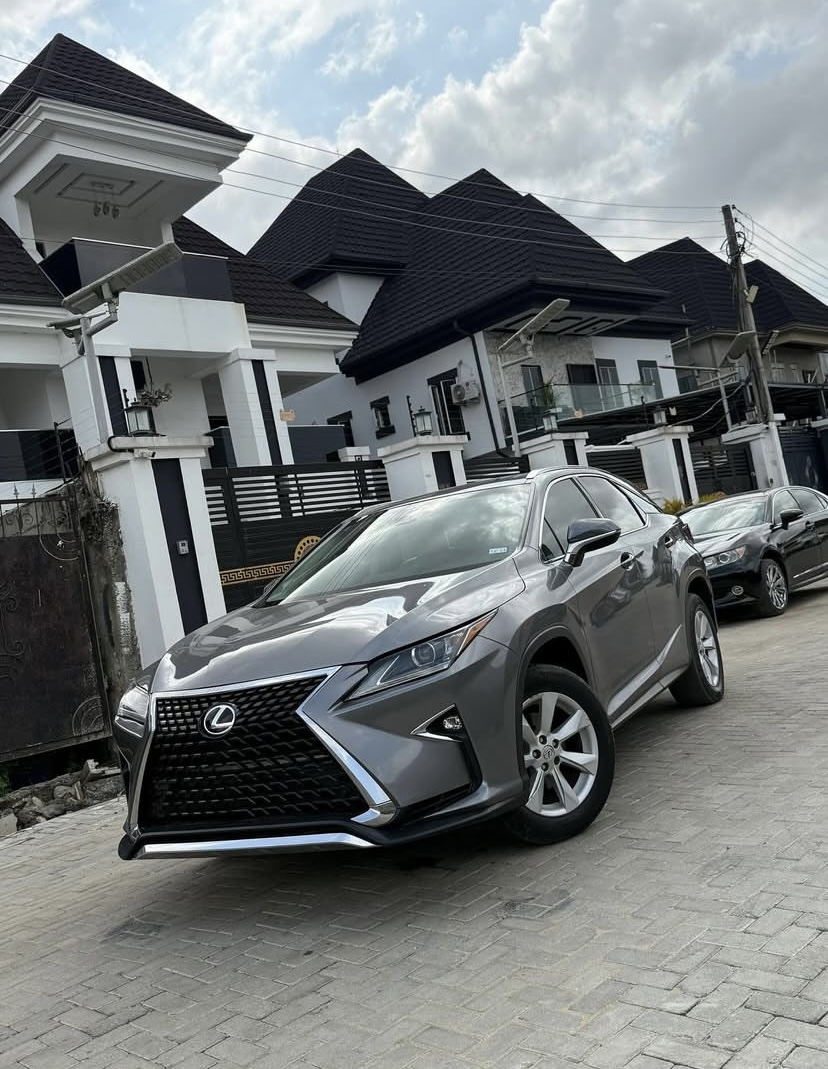 Cropped Faux leather Jacket