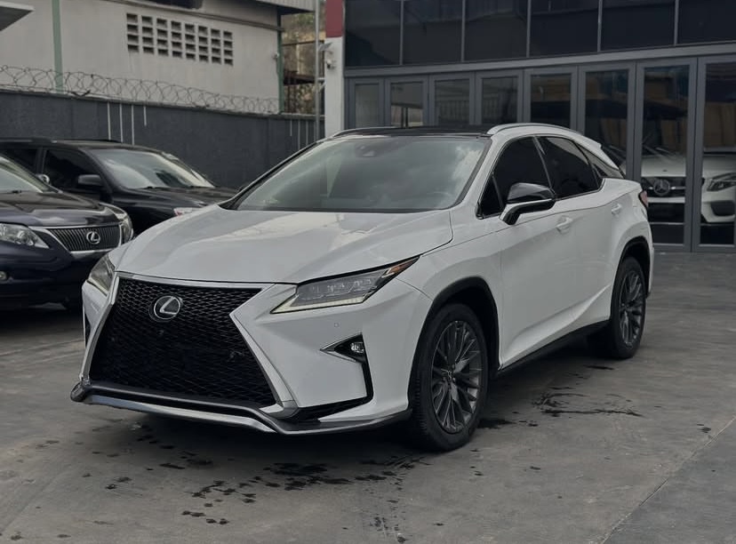 Cropped Faux leather Jacket