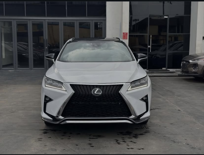 Cropped Faux leather Jacket