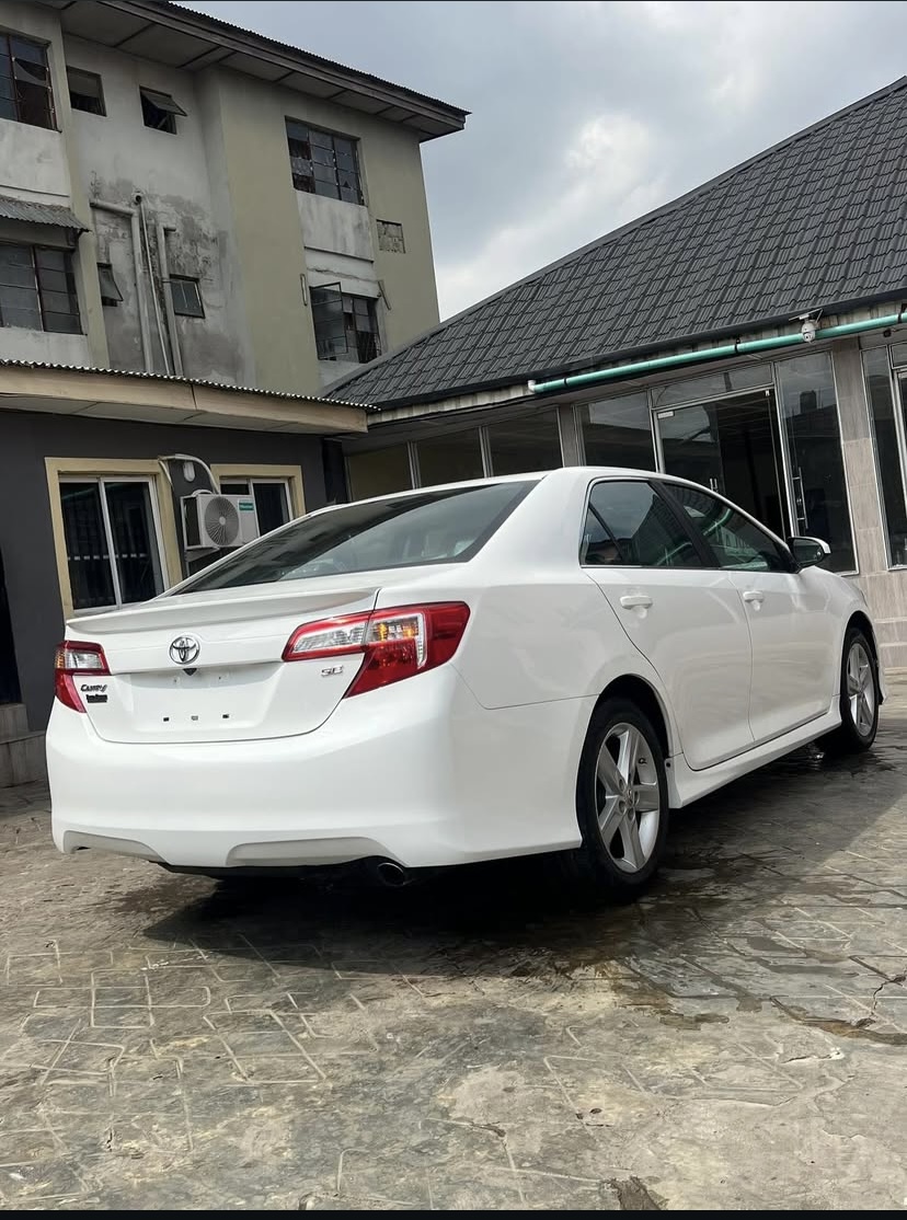 Cropped Faux leather Jacket