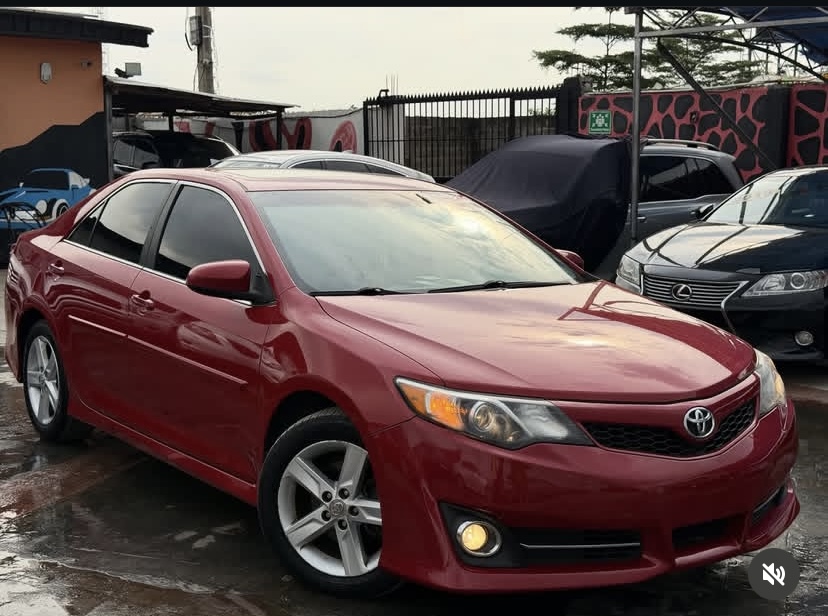 Cropped Faux leather Jacket
