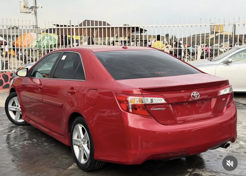 Cropped Faux leather Jacket