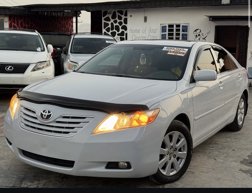 Cropped Faux leather Jacket