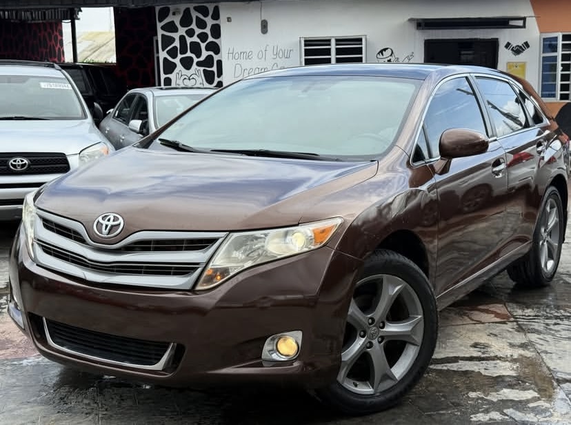 Cropped Faux leather Jacket