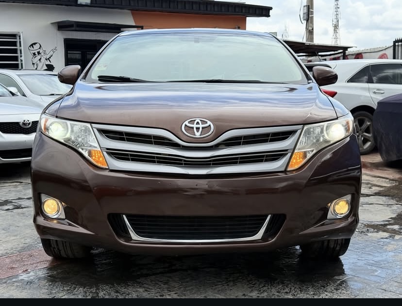 Cropped Faux leather Jacket